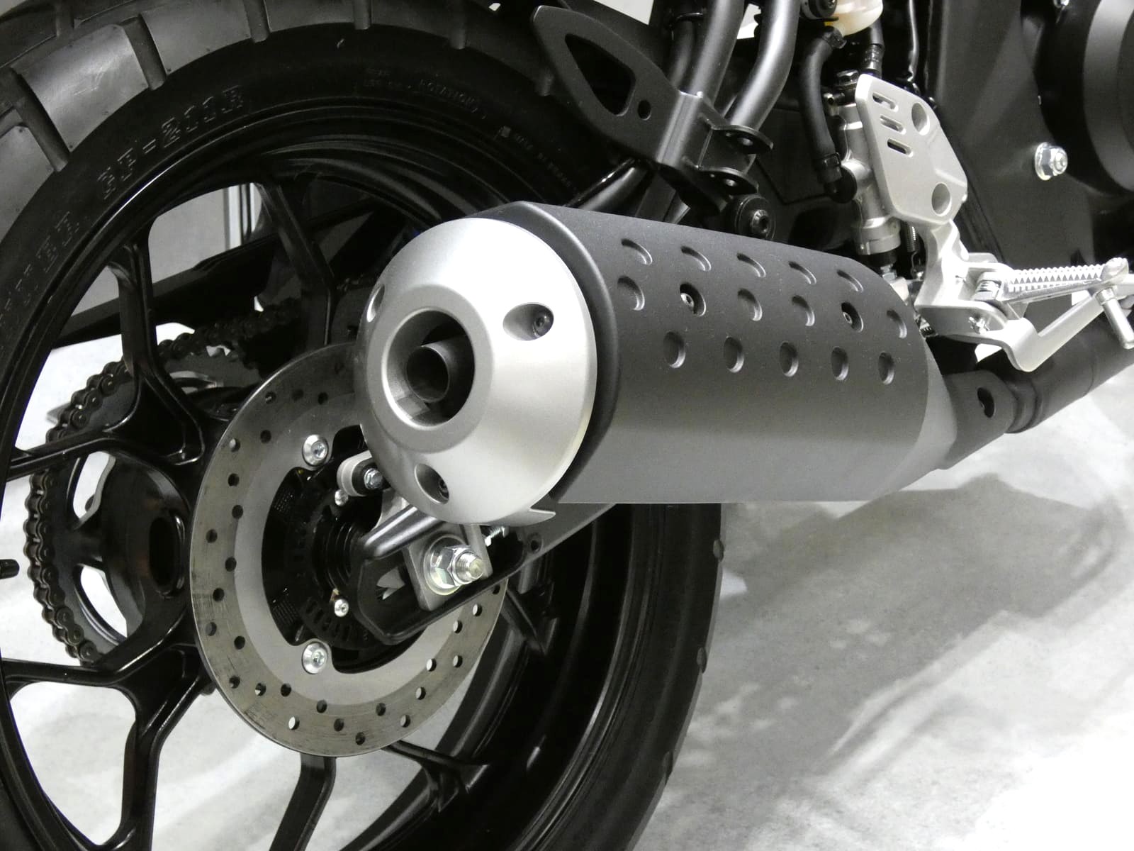 xsr155-mcs-silencer2 マフラー別角度